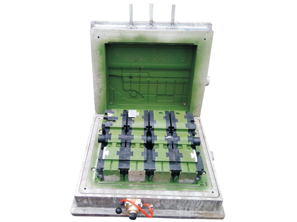 发动机缸体模具